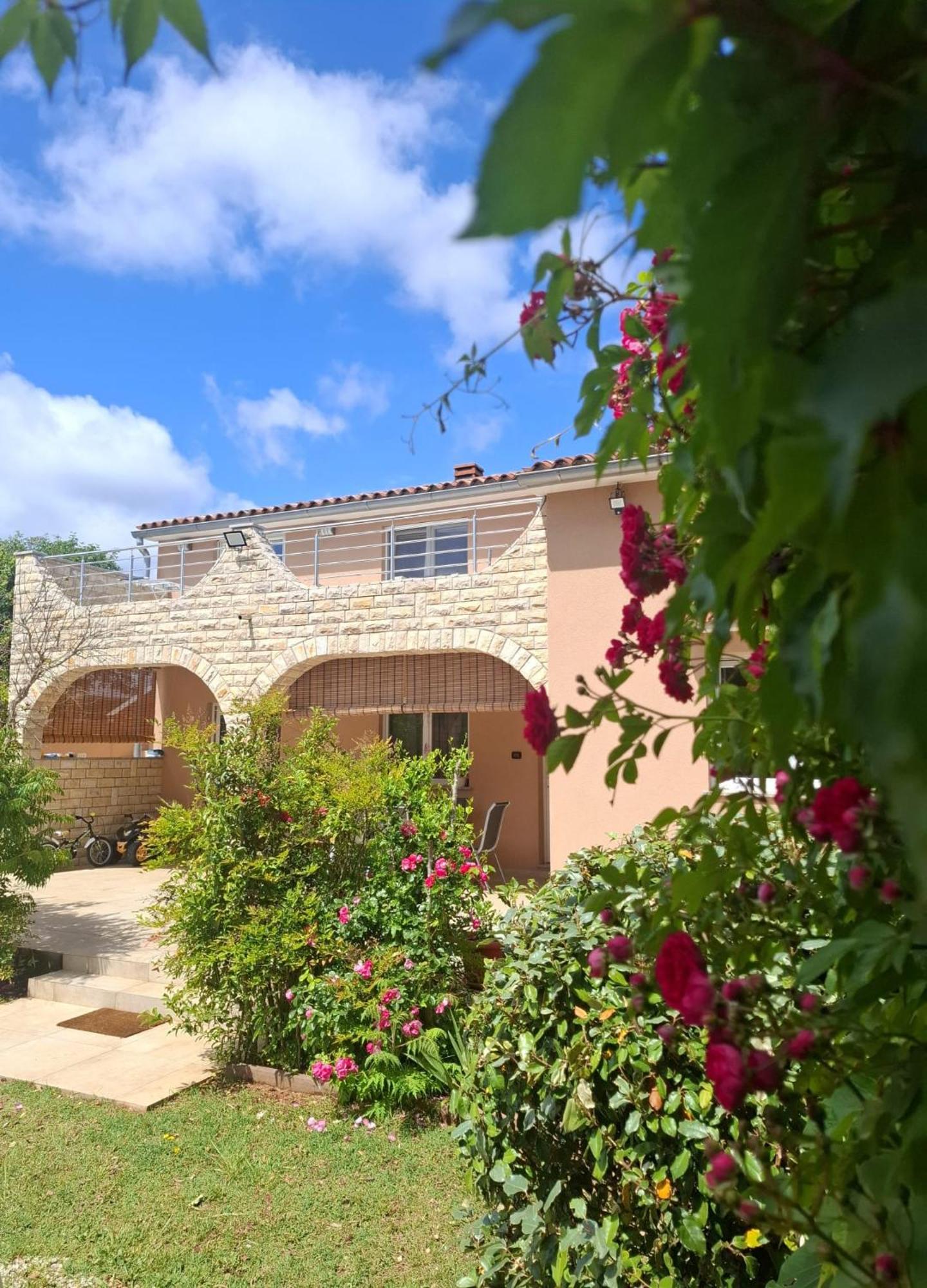 Apartman Melita Galizana Exterior photo